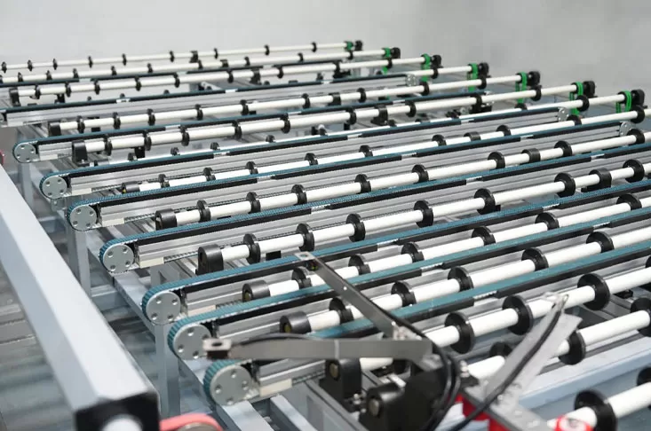 Bàn chuyển Kính LST