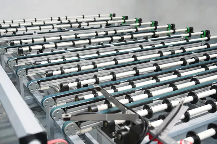 Bàn chuyển Kính LST